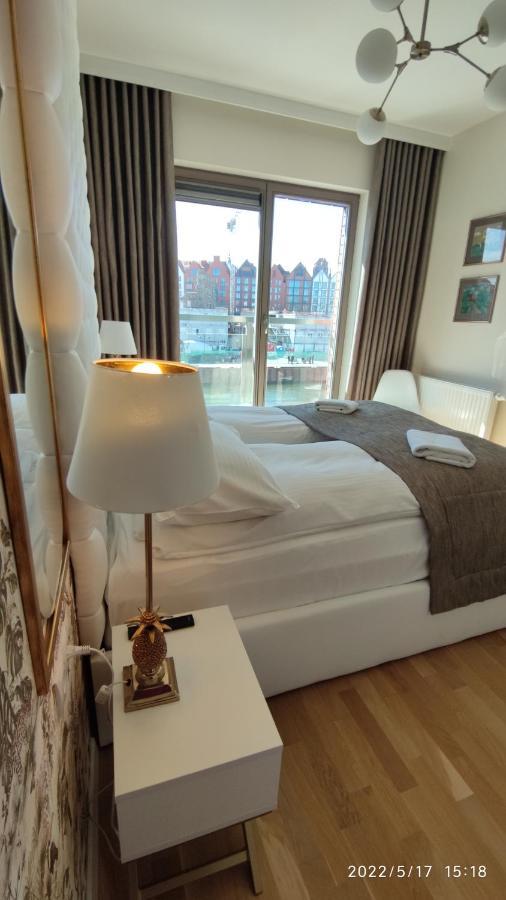 Apartament Amber Centrum Z Basenem Apartman Gdańsk Kültér fotó