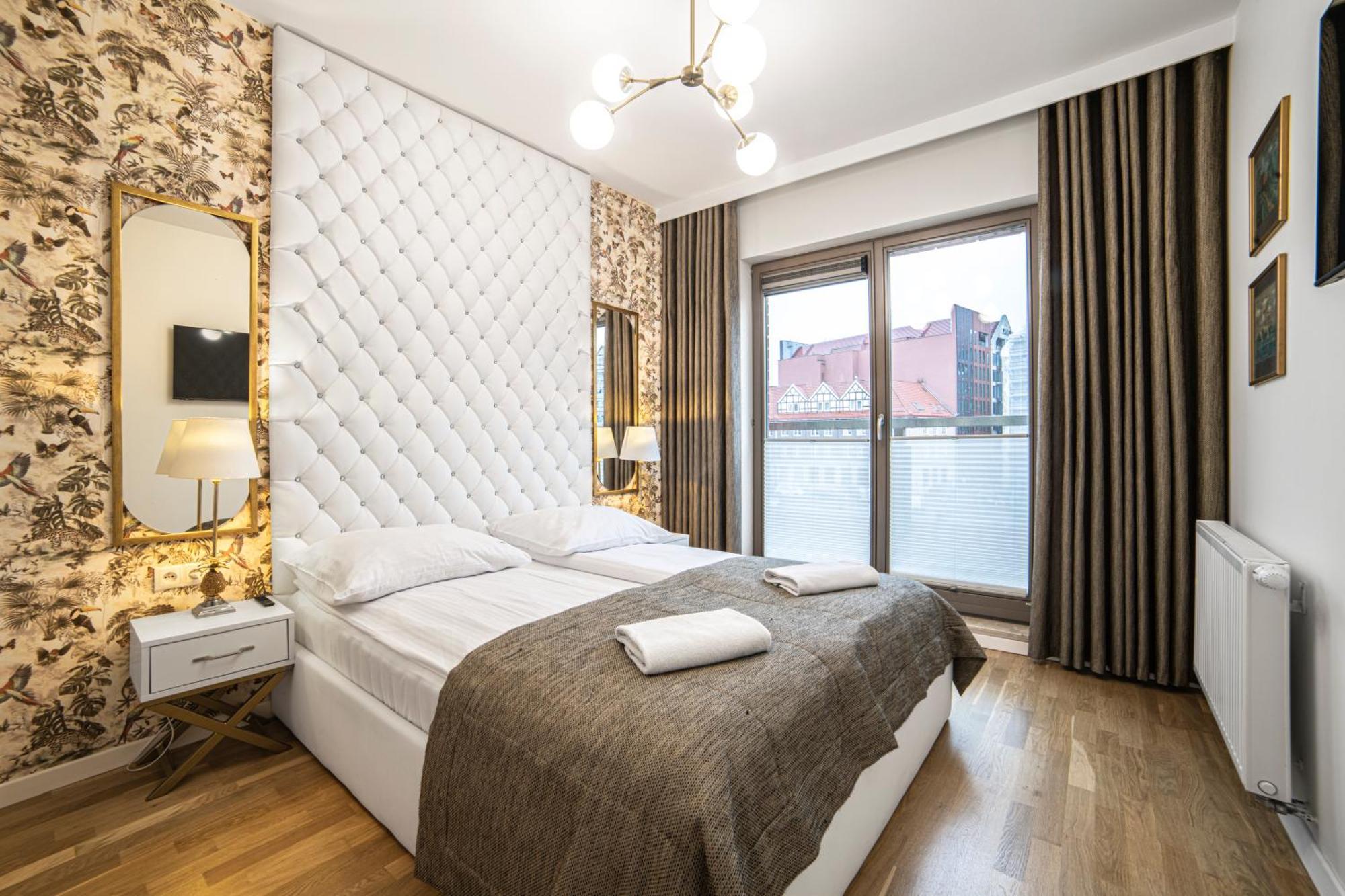 Apartament Amber Centrum Z Basenem Apartman Gdańsk Kültér fotó